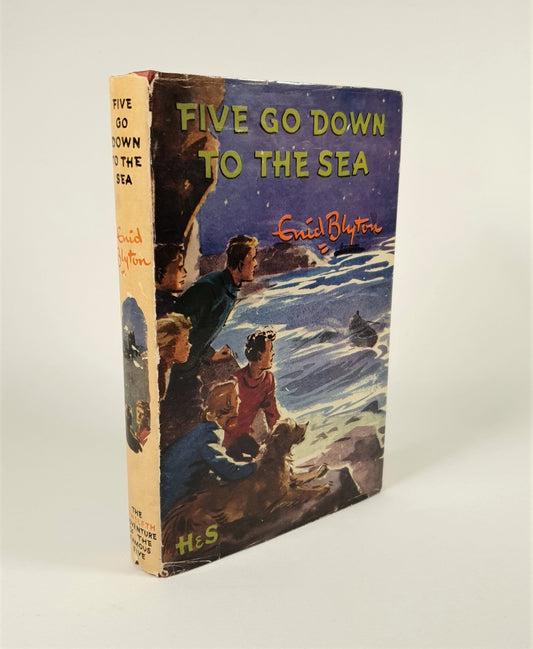 Blyton, Enid - Five Go Down To The Sea