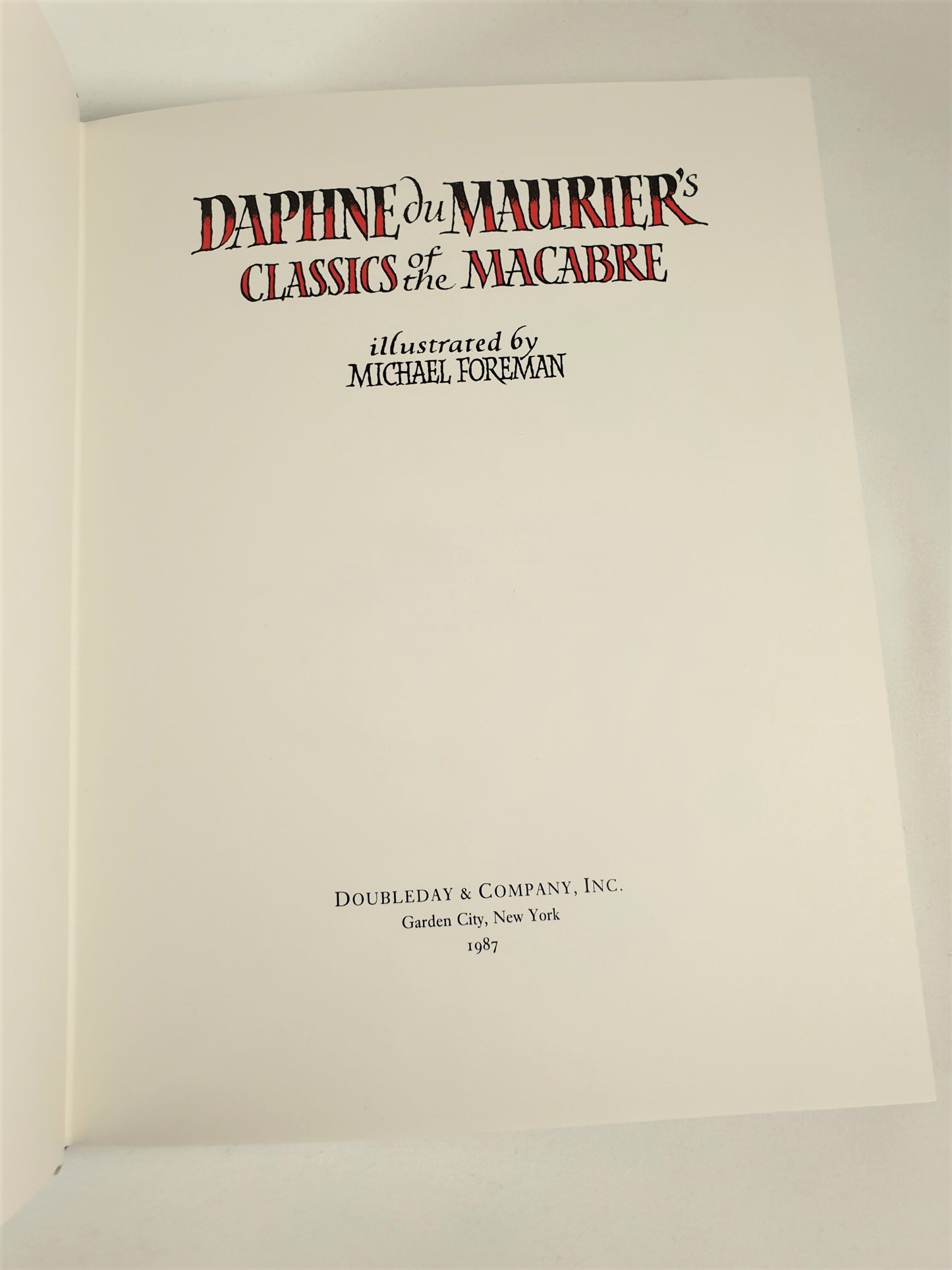 Du Maurier, Daphne - Classics of the Macabre