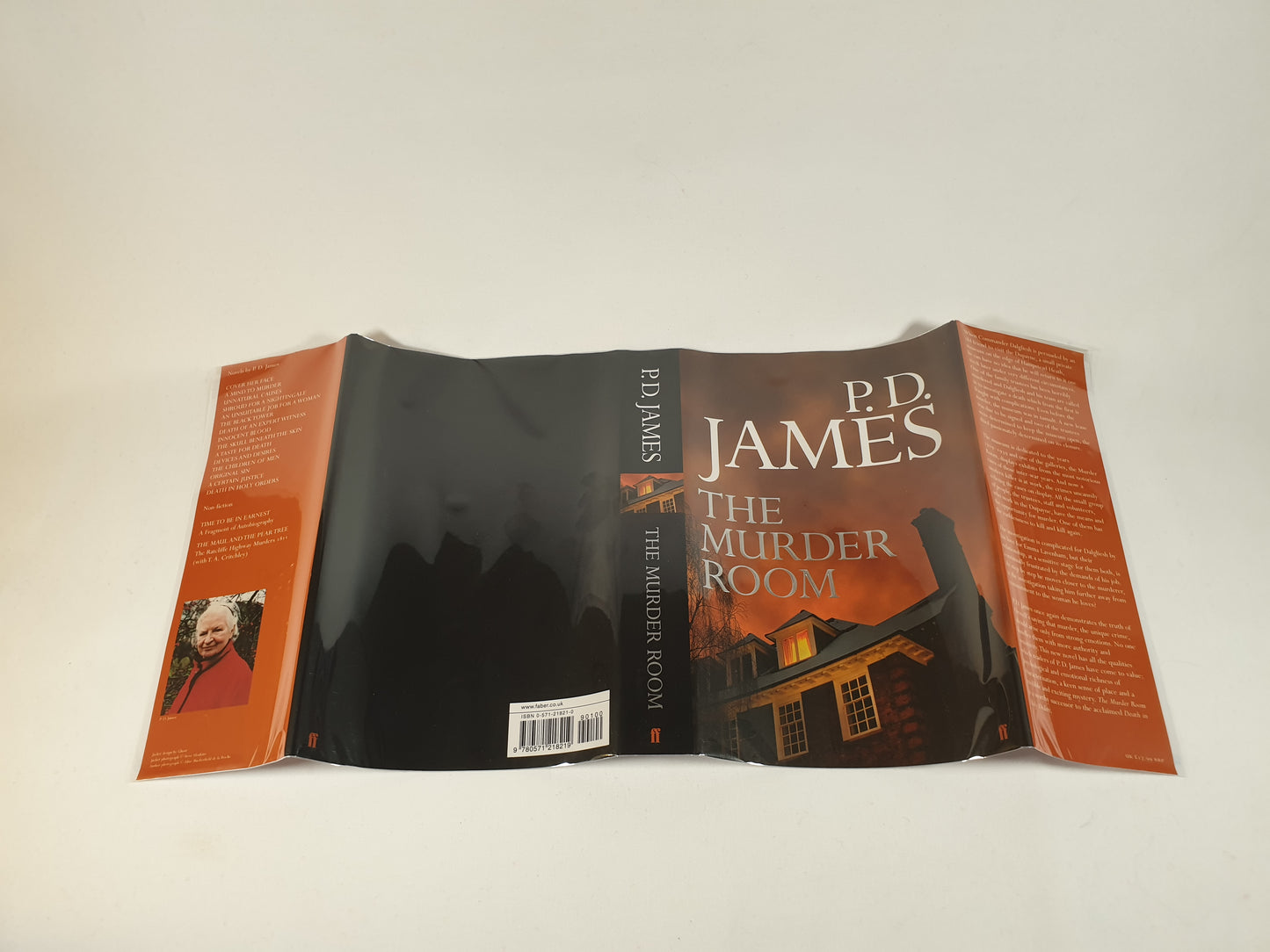 James, P. D. - The Murder Room (Signed)