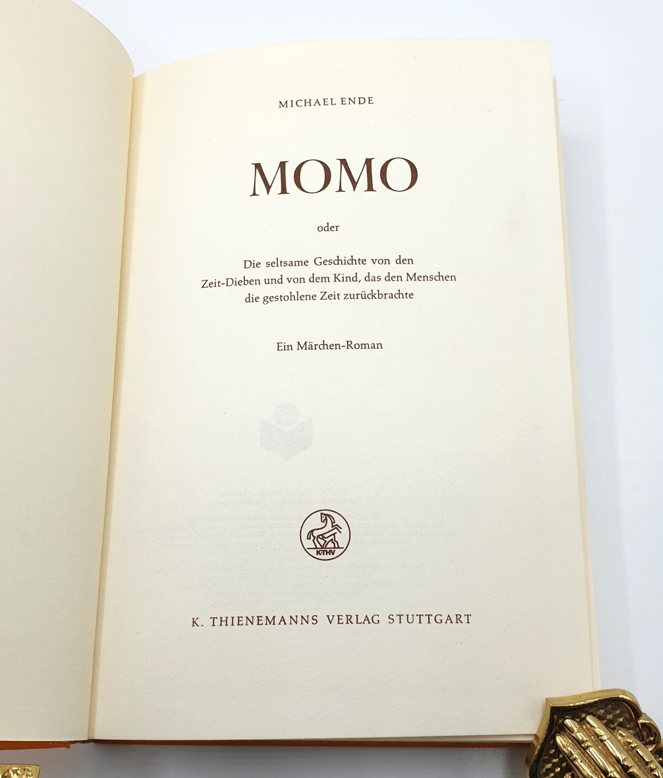 Ende, Michael - 'Momo' (First edition, ninth impression)